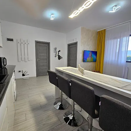 Apartament Dem Radulescu Langa Strand Ramnicu Valcea Exterior photo
